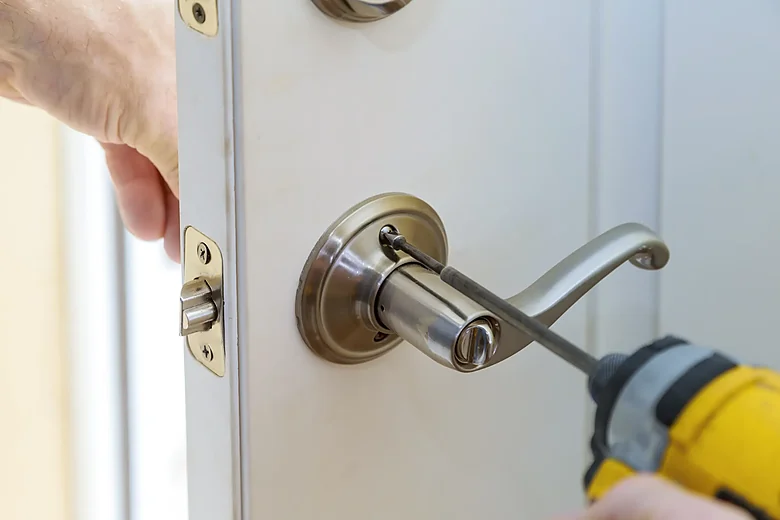 Convenient Door Knobs Repair in Wasaga Beach